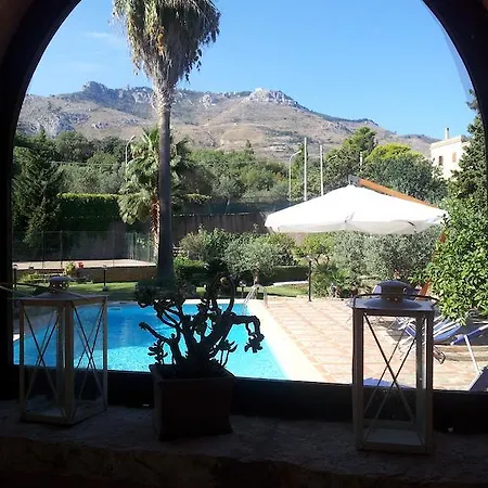 Country house La Mansarda Valderice